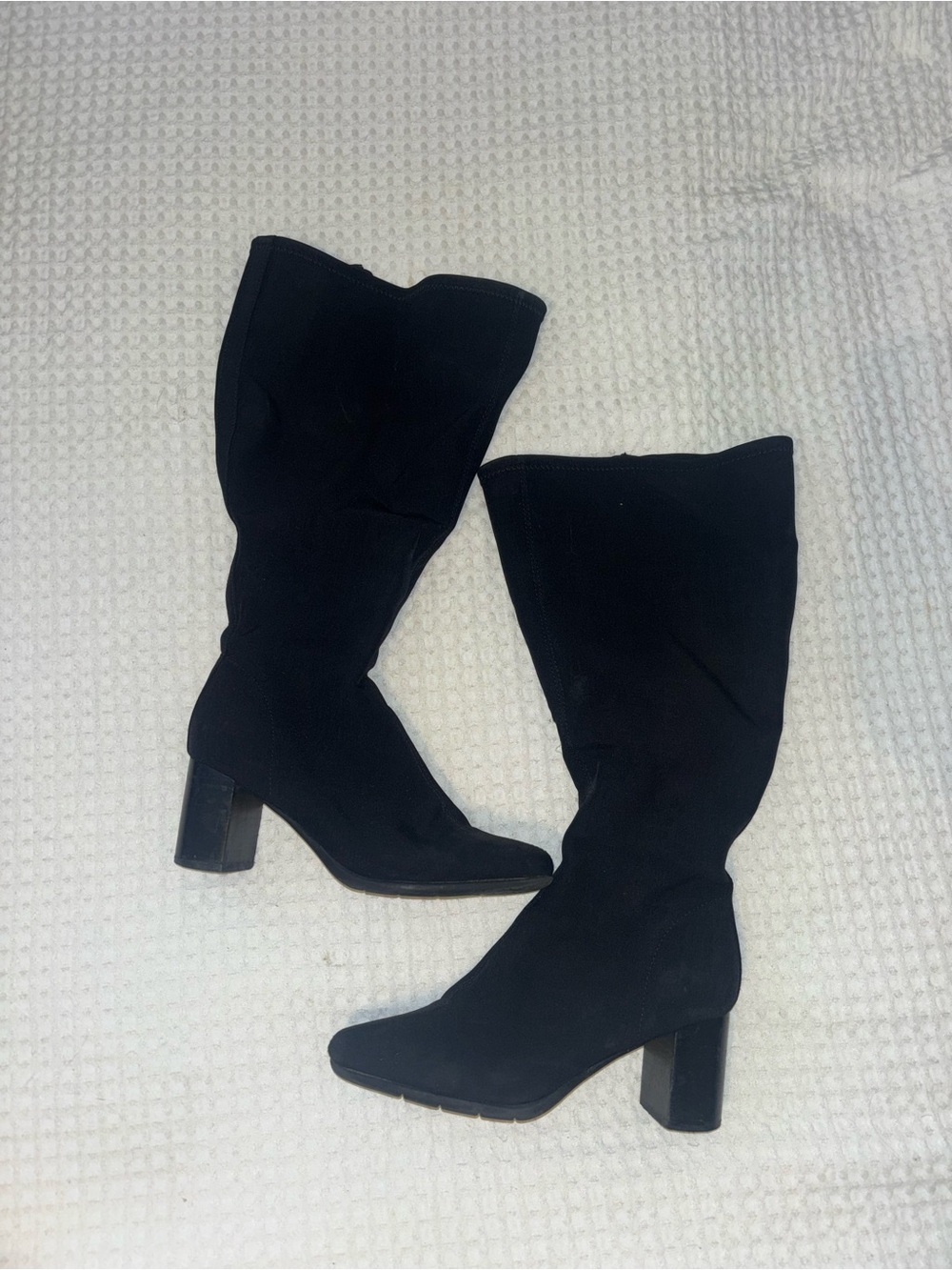 AEROSOLES Black Mid-Calf Block Heel Boots